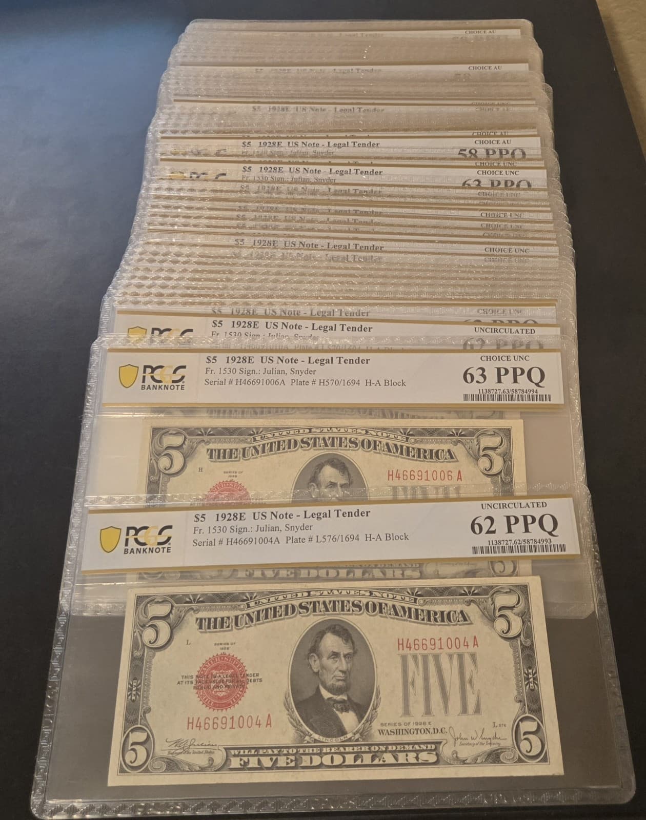 Half Pack 1928-E $5 Nearly Consecutive 51 notes Fr 1530 Sequential — view 1