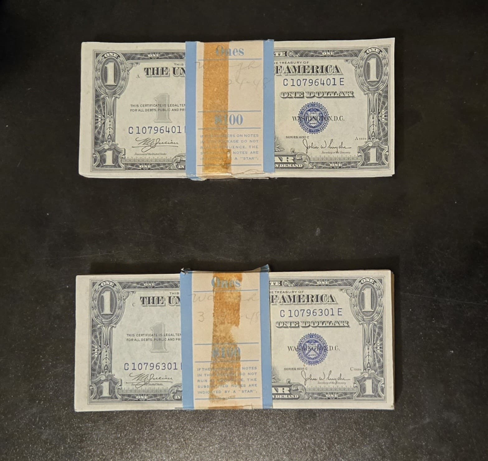1935-C (2) Sequential Packs - 200 Sequential $1 Silver Certificates No Motto