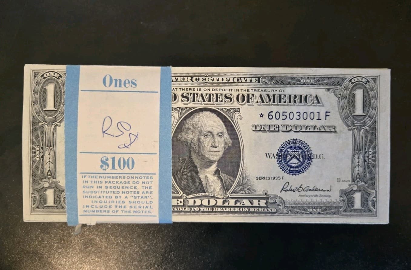 Full Pack of 1935-F $1 100 Sequential Silver Certificates No Motto 7 Stars — view 1
