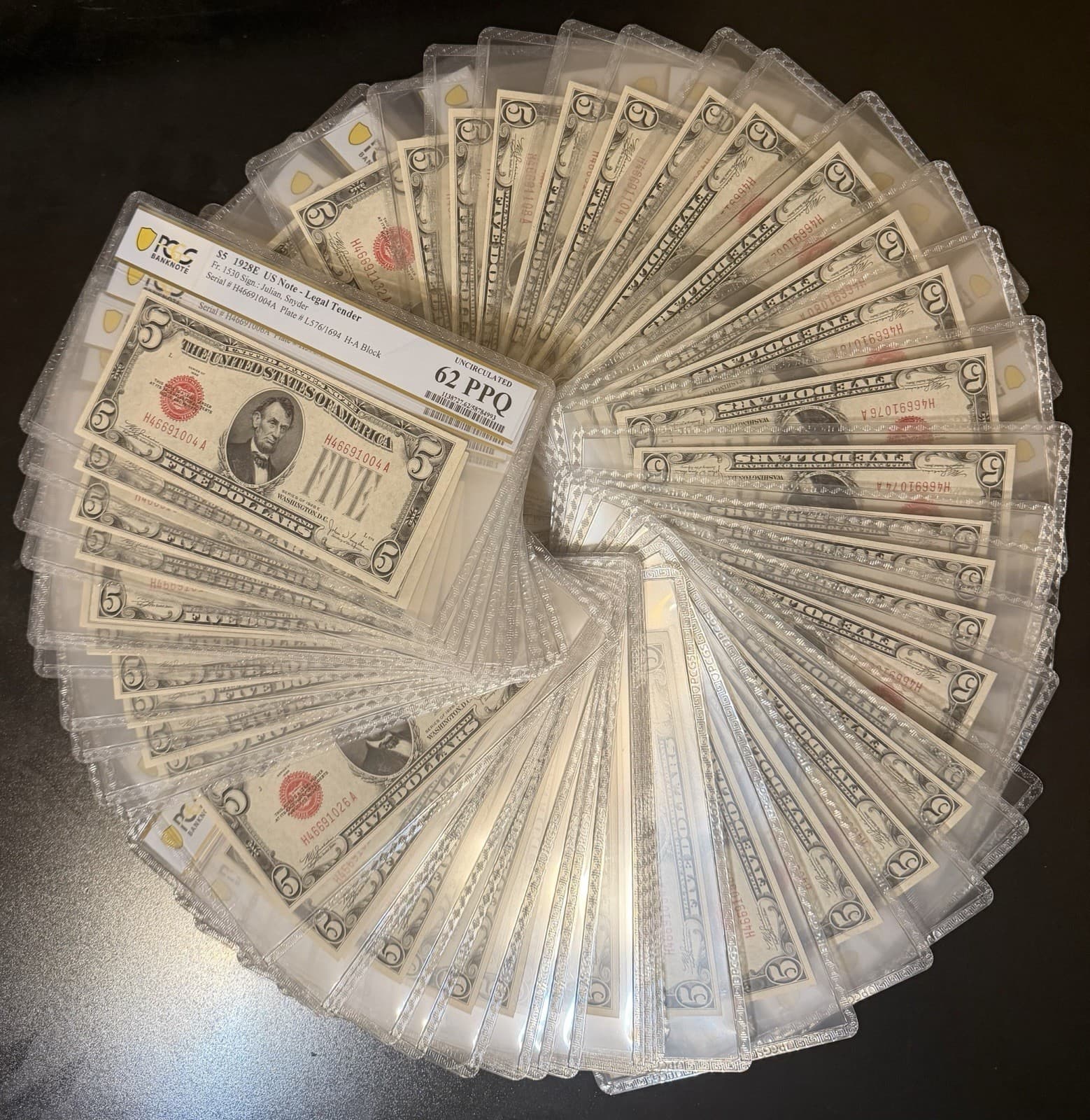 Half Pack 1928-E $5 Nearly Consecutive 51 notes Fr 1530 Sequential — view 1